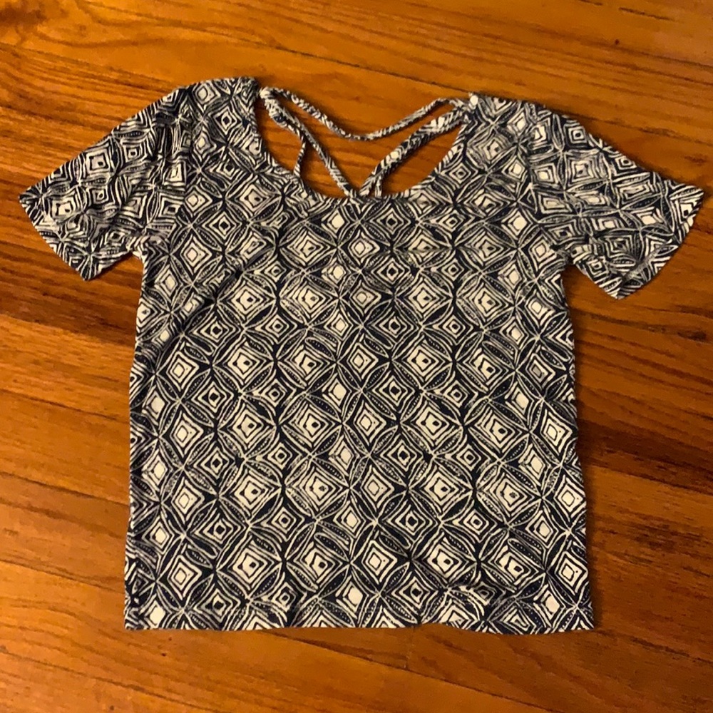 Aeropostale dark navy blue white crop top, size M